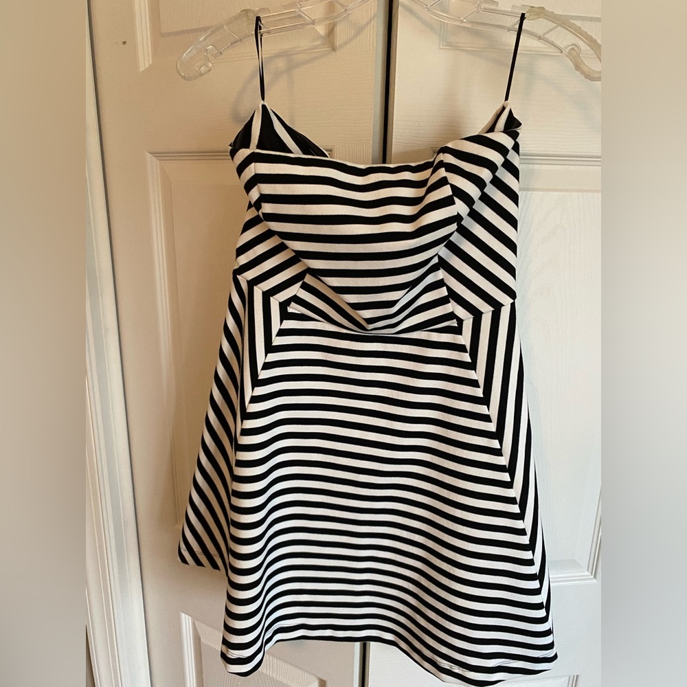 Express B & W stripe strapless dress size 6